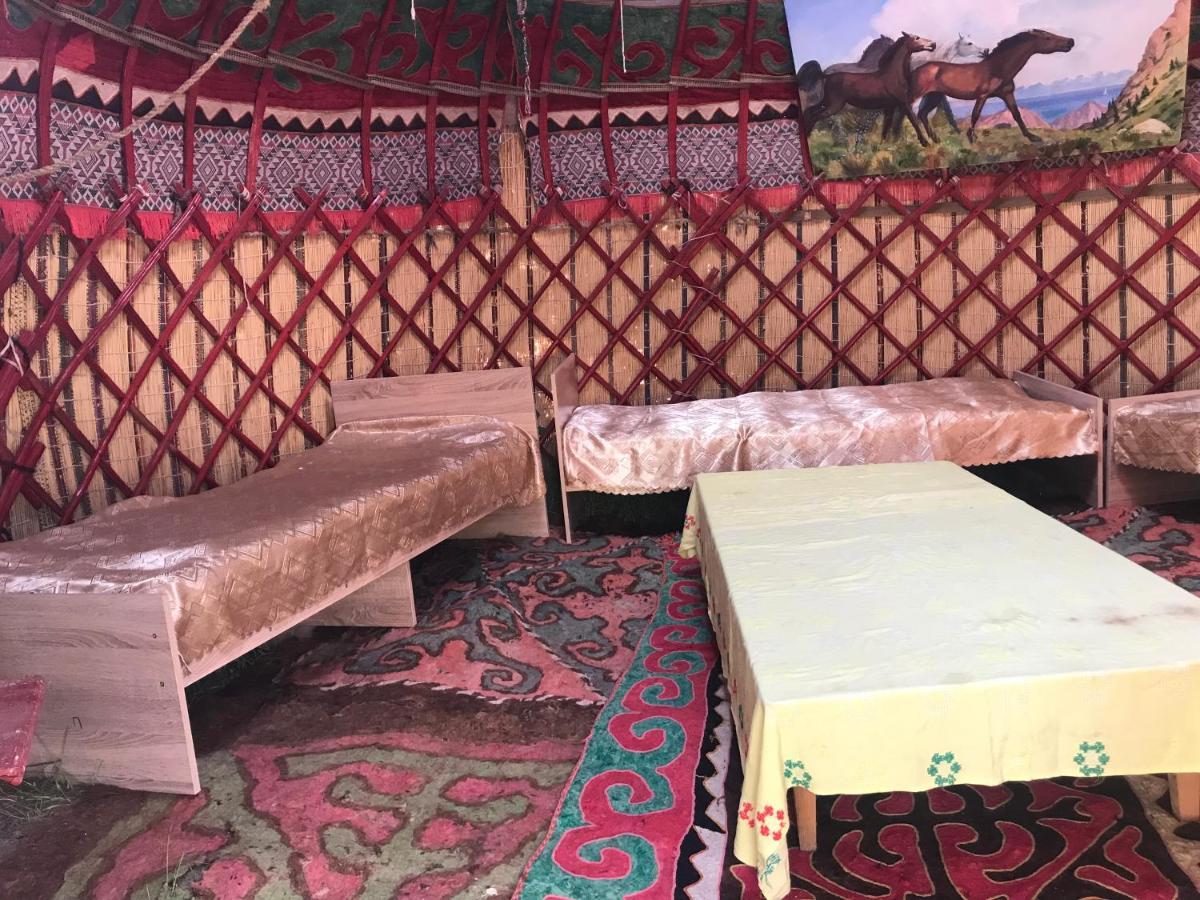 Guesthouse Bermet Tong 외부 사진