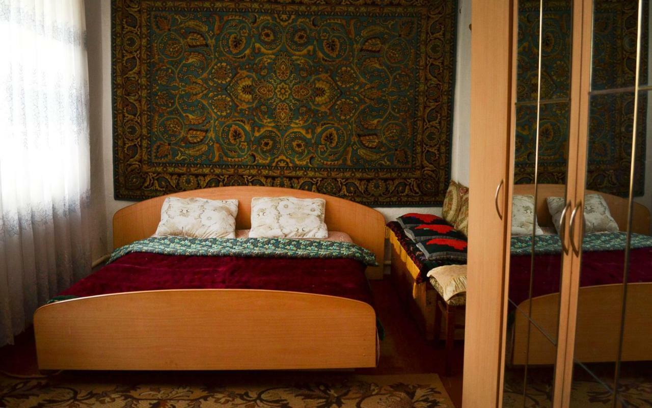 Guesthouse Bermet Tong 외부 사진