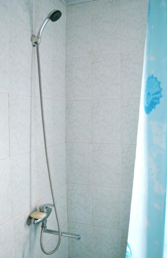 Guesthouse Bermet Tong 외부 사진