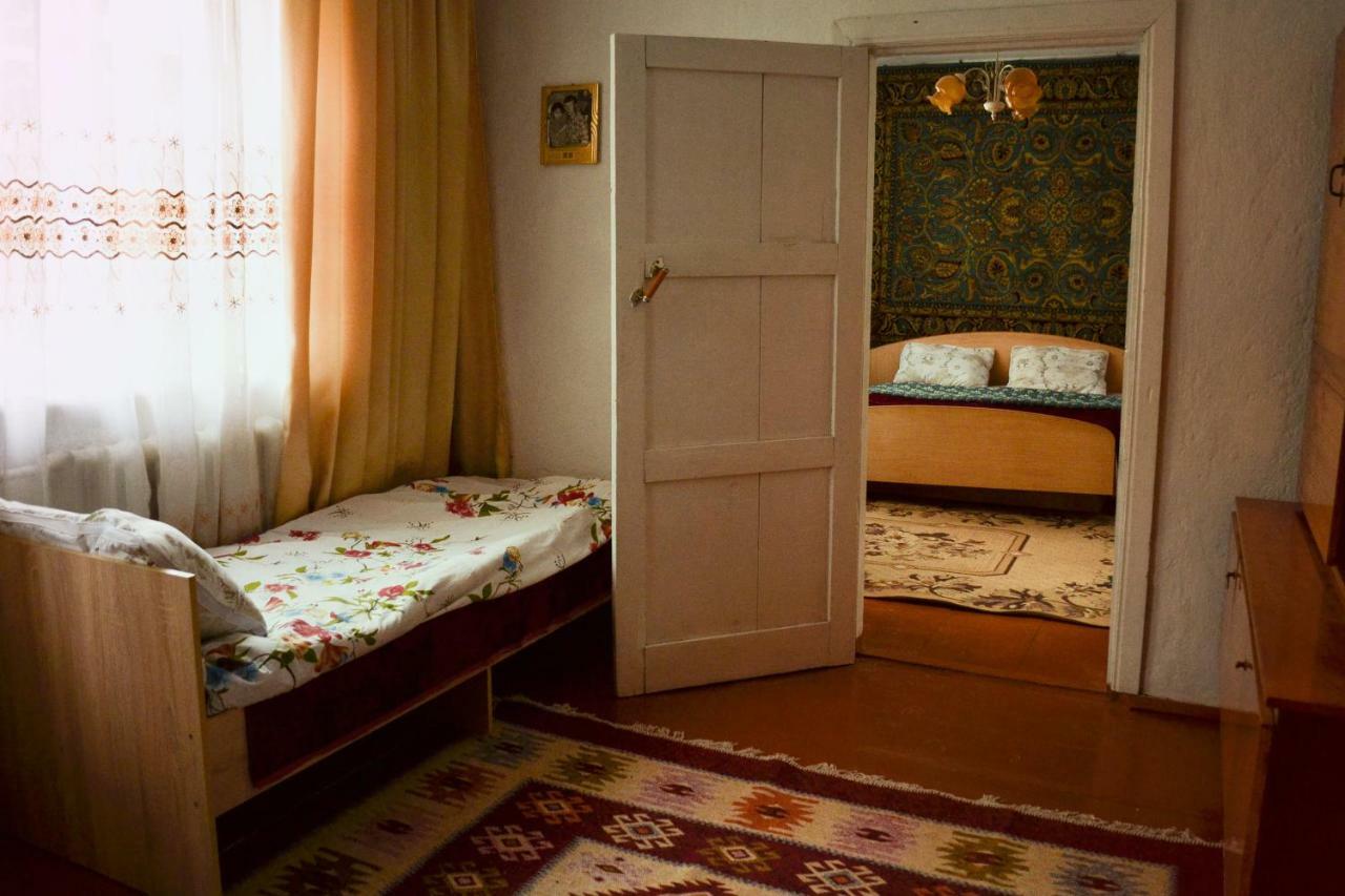 Guesthouse Bermet Tong 외부 사진