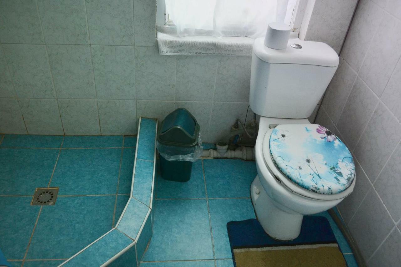 Guesthouse Bermet Tong 외부 사진